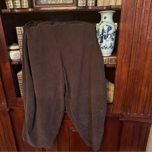 Saga.  Great great little line cotton brown pants